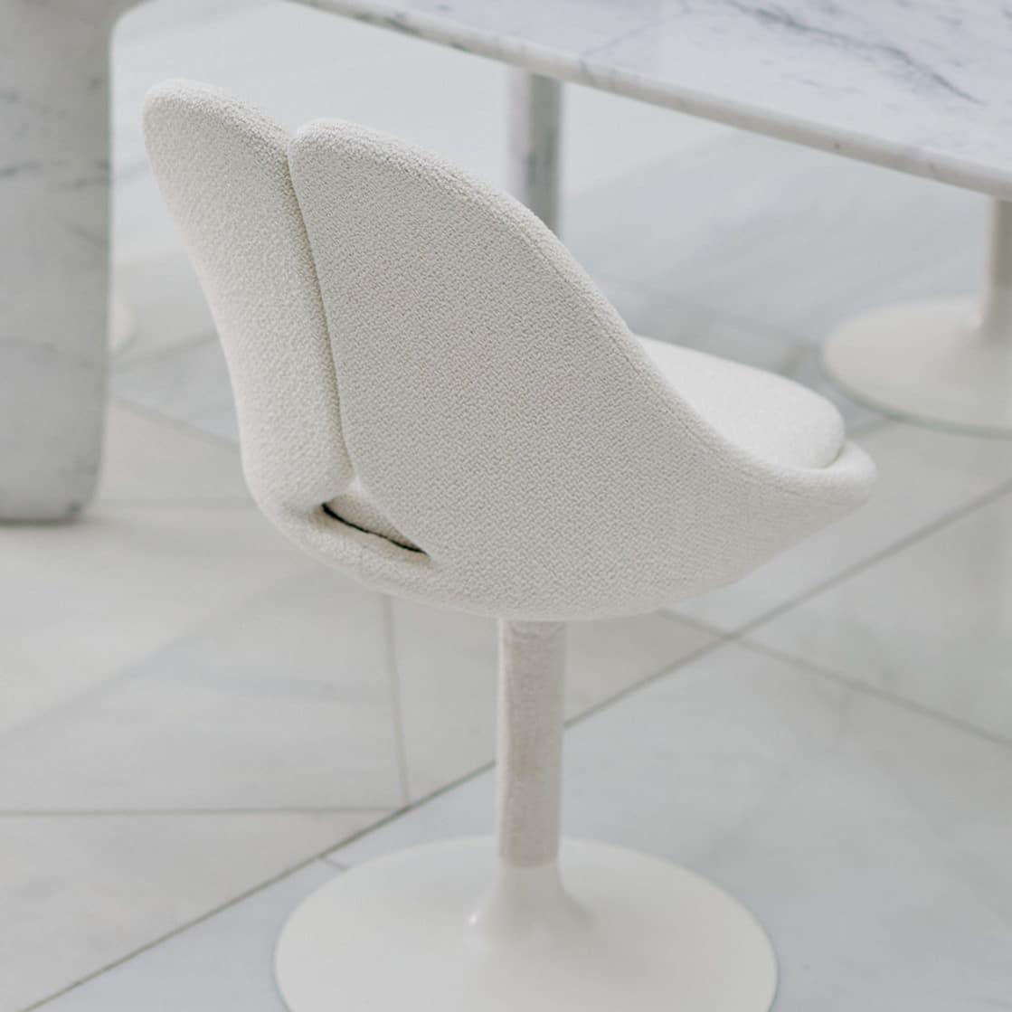 KISS CHAIR